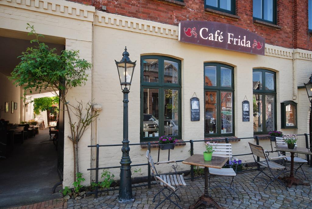 Hotel Cafe Frida Bredstedt Exterior photo