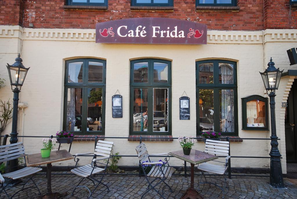 Hotel Cafe Frida Bredstedt Exterior photo